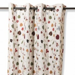 Curtain with leaves